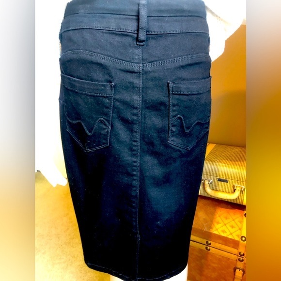 Suko Black Jean Skirt - Picture 2 of 8